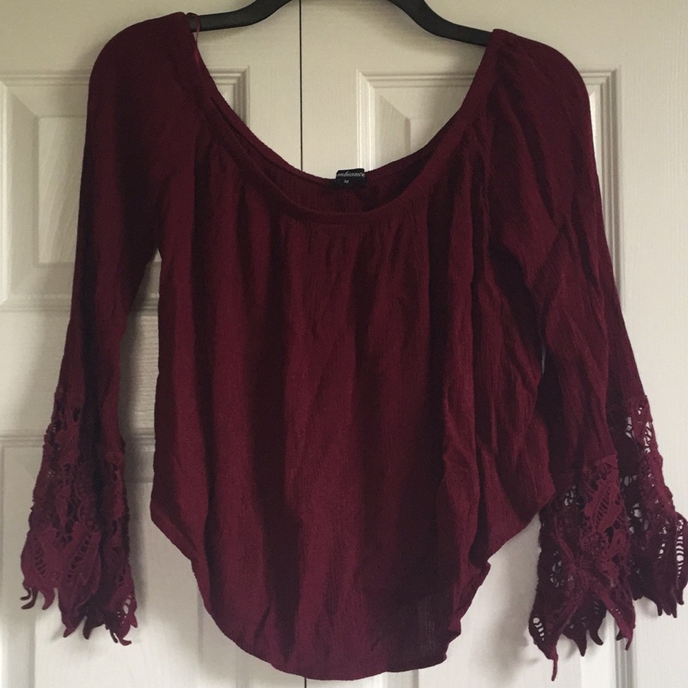 Maroon top with 3/4 sleeves